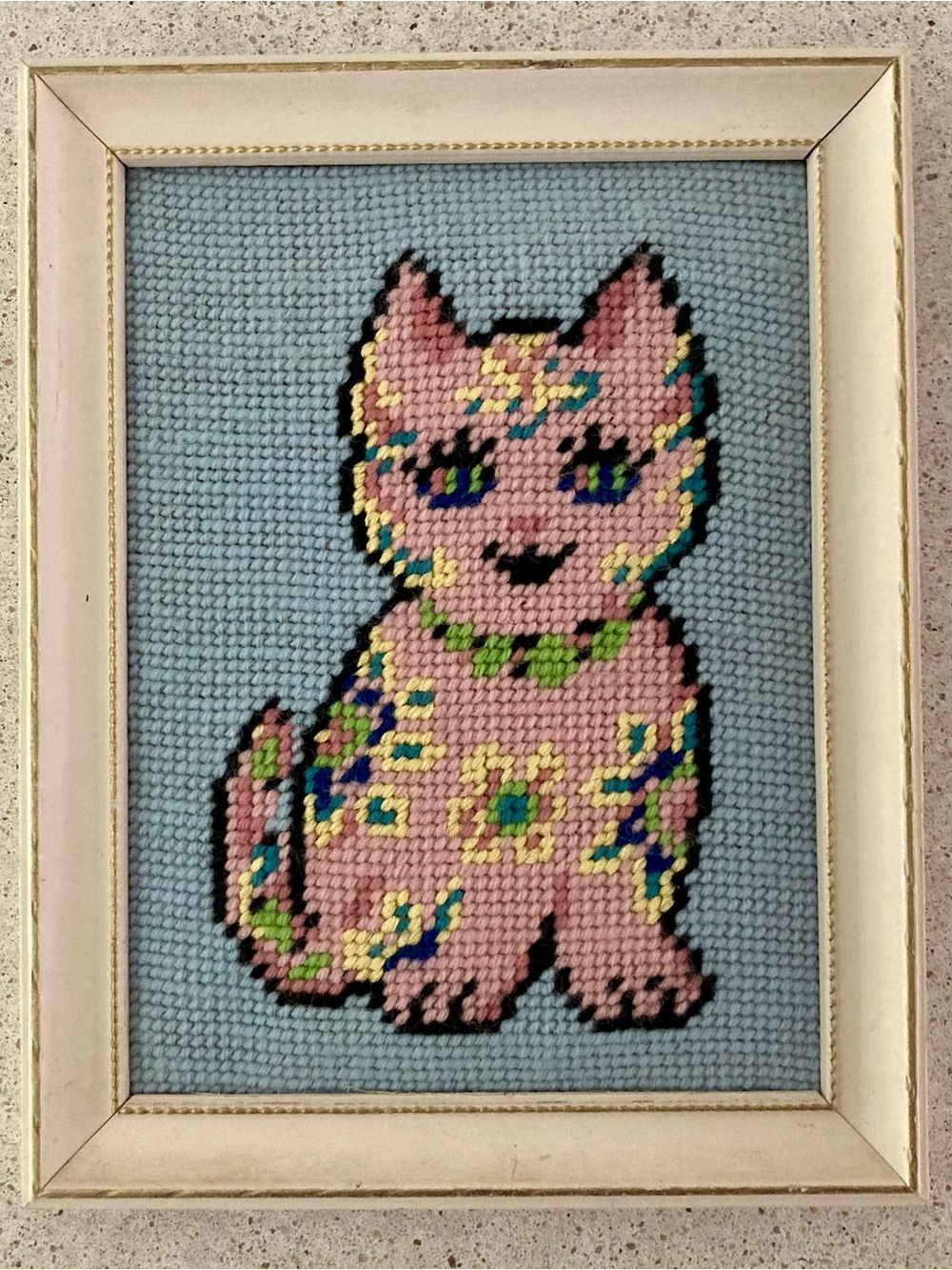 Vintage Framed Cat Needlepoint from 1973 Wall Decor 9”x7” - Picture 7 of 7
